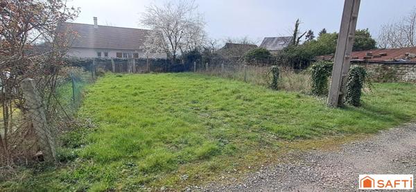 Grange de 70m² au sol avec terrain et puits