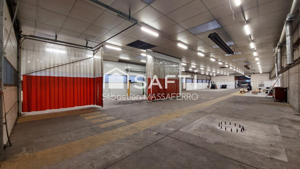 Local industriel avec stockage, atelier et bureaux