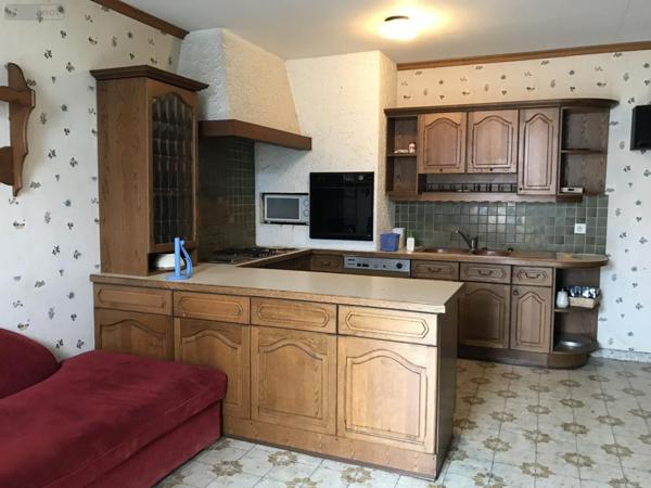 Local Professionnel et commercial à vendre à Parcey dans le Jura (39100), ref : VP106-39032