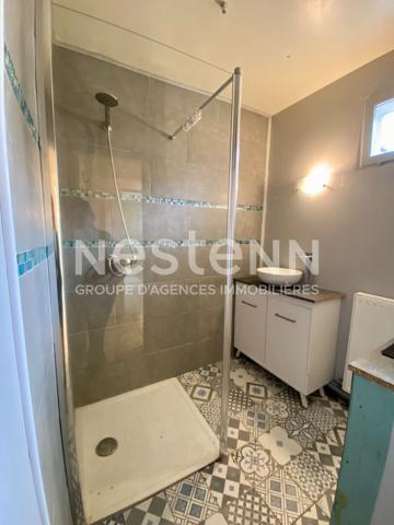 Maison à vendre avec 2 chambres jardin - centre ville - La Chartre-sur-le-Loir (72340)