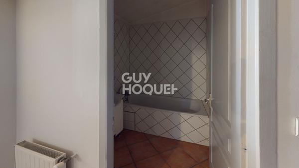 LOCATION d'un appartement 2 pièces (43 m²) à CARPENTRAS