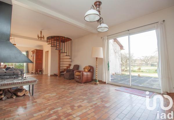 Maison à vendre 7 pièces 230 m² Marcilly-sur-Tille