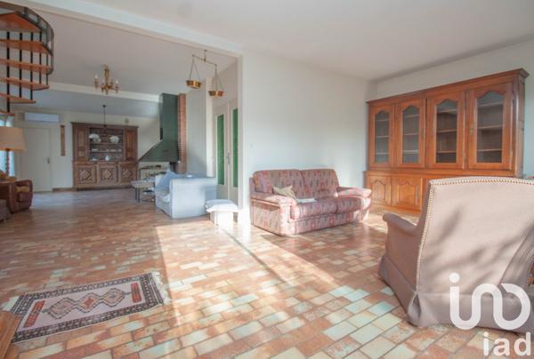 Maison à vendre 7 pièces 230 m² Marcilly-sur-Tille