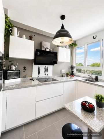 ANTONY – Fontaine Michalon | 2/3 pièces 56,5 m² entièrement rénové – DPE D – Balcon 10 m² – Parking – Cave – RER B à 5 min