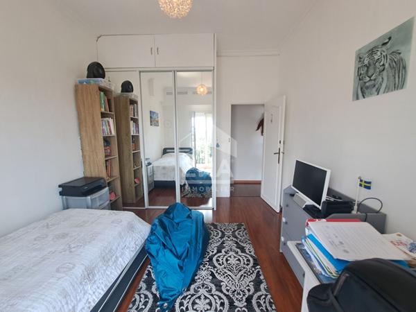 NICE Bas Fabron  dernier étage 3 pièces 71 m2 VUE MER