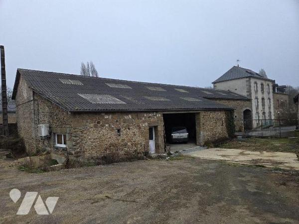 MAYENNE- Local professionnel brut à aménager sur l'Axe MAYENNE-ERNEE.

Bâtiment en pierres co...