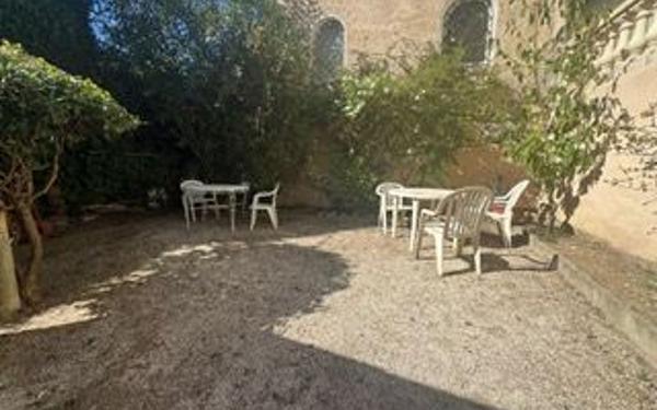 Maison à vendre    5 pièces •  Nice