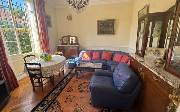 Maison à vendre    5 pièces •  Nice