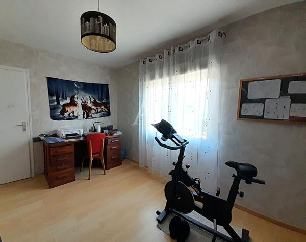 Maison de plain-pied . Environnement calme- Mont de Marsan