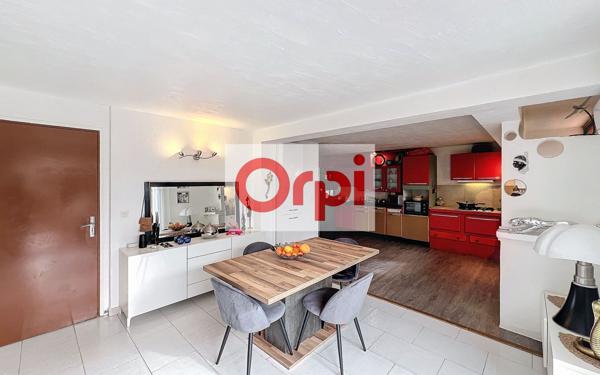 Maison à vendre    5 pièces •  Lecci