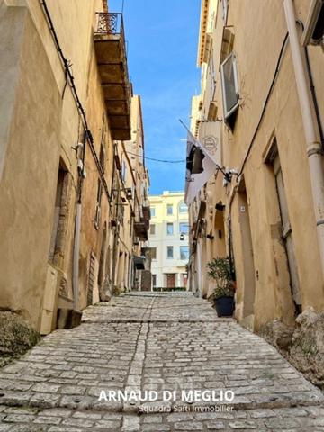 Appartement à rénover dans la vieille ville de Bonifacio