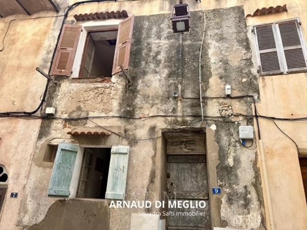 Appartement à rénover dans la vieille ville de Bonifacio