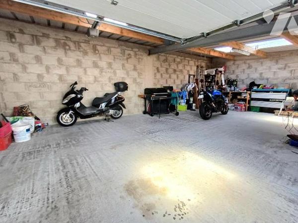 Maison située à LARMOR-PLAGE proche des plages,  idéale pour ceux qui cherchent la vie de plain...