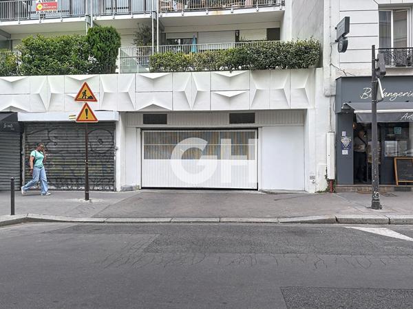 Parking Avron Buzenval