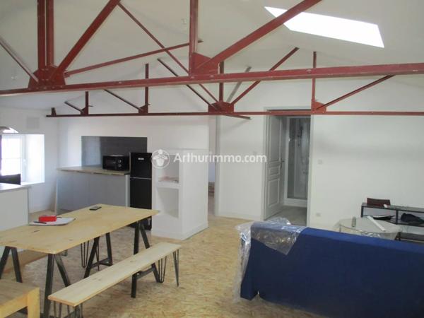 Location Appartement 2 pièces 63 m2 à Saint-Jean-d'Angély