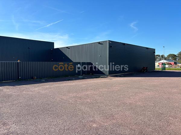 Vente Local commercial1469 m² - LESSAY (50430)