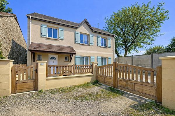 Maison traditionnelle 6 pièces à vendre à Belloy-en-France