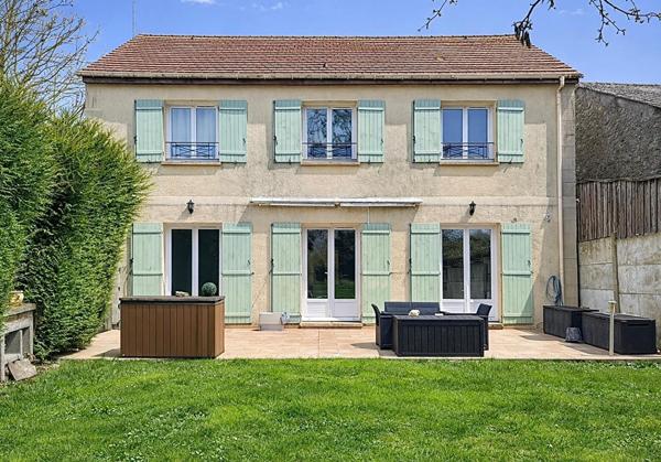 Maison traditionnelle 6 pièces à vendre à Belloy-en-France