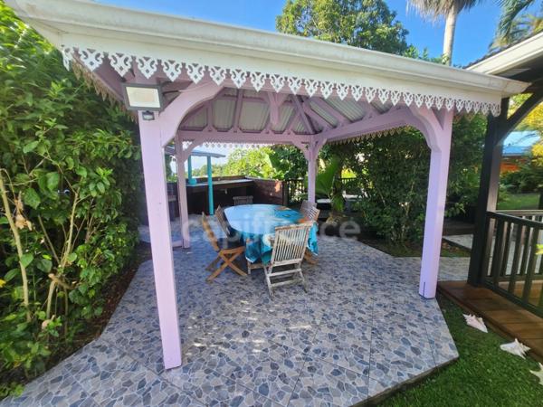 PROPRIETE D EXCEPTION VUE PANORAMIQUE CARAIBES RENTABILITE IMMEDIATE SAINTE LUCE (972)