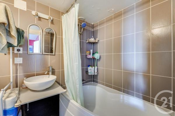 Appartement F3 à vendre  3 pièces - 76,26 m2 PARIS - 75015