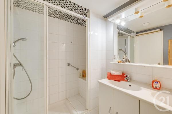 Appartement F3 à vendre  3 pièces - 76,26 m2 PARIS - 75015