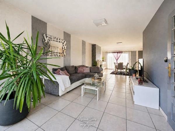 Maison à CHOLET, 49300 - 6 pièces 124m²