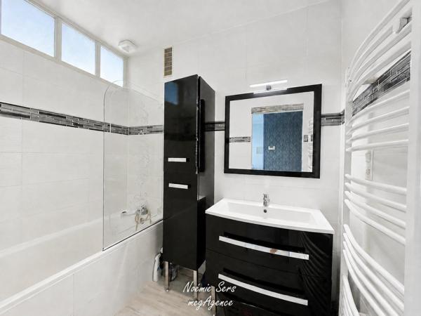 Maison à CHOLET, 49300 - 6 pièces 124m²
