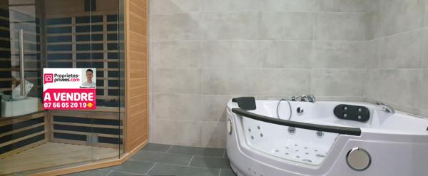 Maison 8 pièces de 213 m²