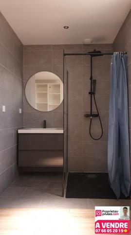 Maison 8 pièces de 213 m²