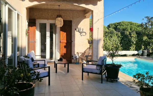 Maison à vendre    5 pièces • 132,41 m2 Fréjus