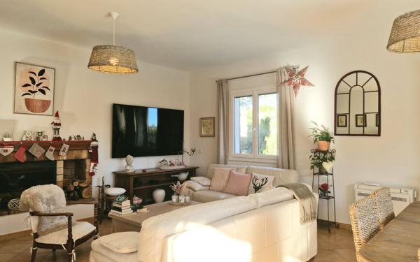 Maison à vendre    5 pièces • 132,41 m2 Fréjus