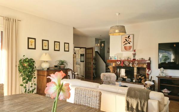 Maison à vendre    5 pièces • 132,41 m2 Fréjus