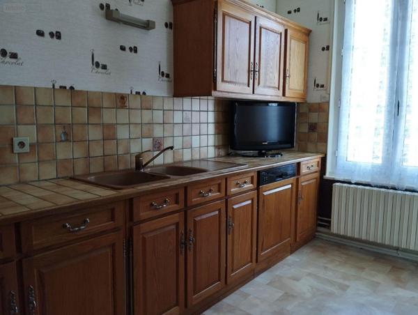 Maison à vendre à Crécy-sur-Serre dans l'Aisne (02270), ref : 02014/772