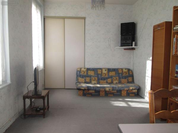 Maison à vendre à Crécy-sur-Serre dans l'Aisne (02270), ref : 02014/772