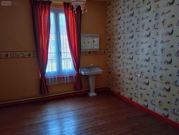 Maison à vendre à Crécy-sur-Serre dans l'Aisne (02270), ref : 02014/772