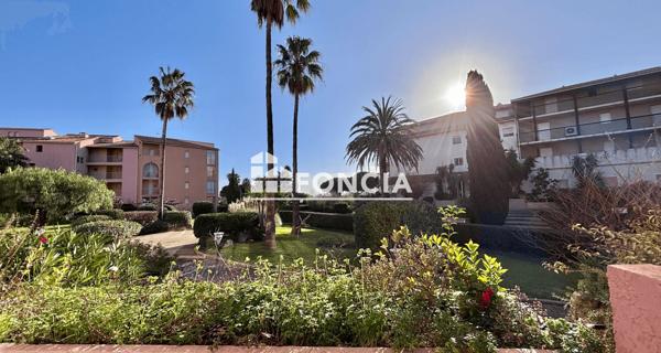 À vendre Appartement 2 pièces 28 m² - La Londe-les-maures 83250