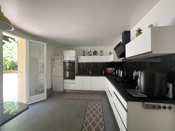 Vaux-sur-Seine (78740) Maison 130m² sur sous/sol total - Terrain 1050m² -