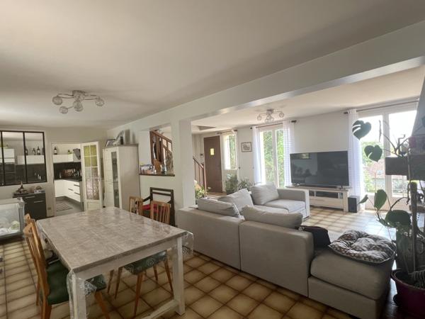 Vaux-sur-Seine (78740) Maison 130m² sur sous/sol total - Terrain 1050m² -