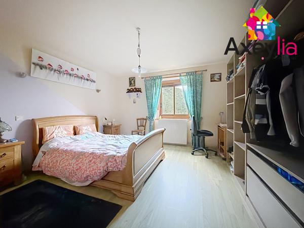 Mably (42300) A VENDRE - SECTEUR MABLY - ANCIEN CUVAGE RÉNOVÉ AVEC 5 CHAMBRES, GRANGE ET TERRAIN