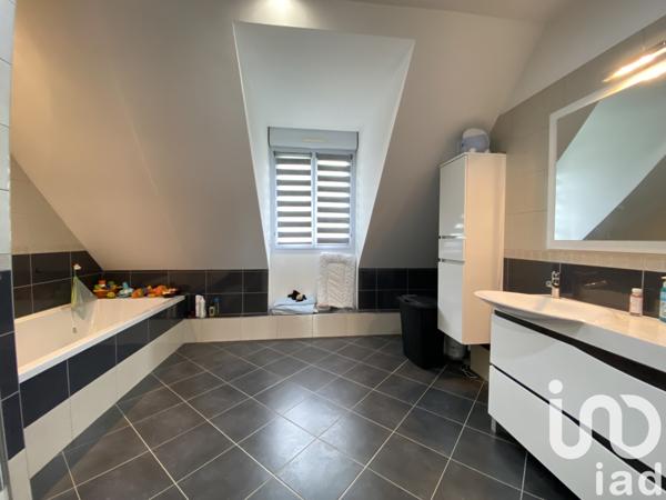 Maison à vendre 8 pièces 200 m² Crécy-la-Chapelle