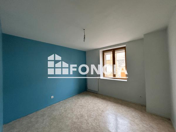 Location Appartement 4 pièces 81.43 m² - La Francheville 08000