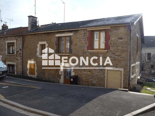 Location Appartement 4 pièces 81.43 m² - La Francheville 08000