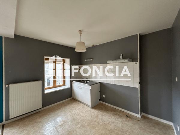 Location Appartement 4 pièces 81.43 m² - La Francheville 08000