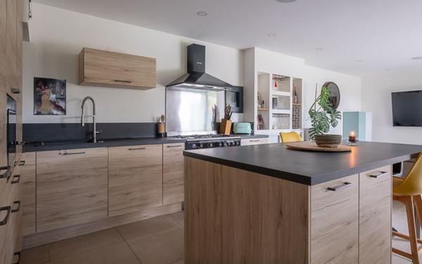 Maison à vendre    9 pièces • 257 m2 Limas