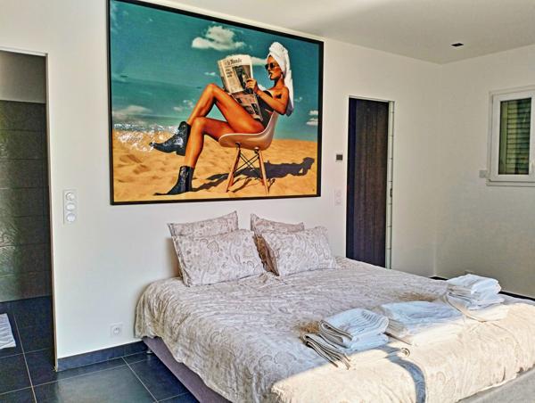 Draguignan (83300) Superbe villa d'architecte de 250 m² + sous sol et garage sur 4000 m² de terrain plat