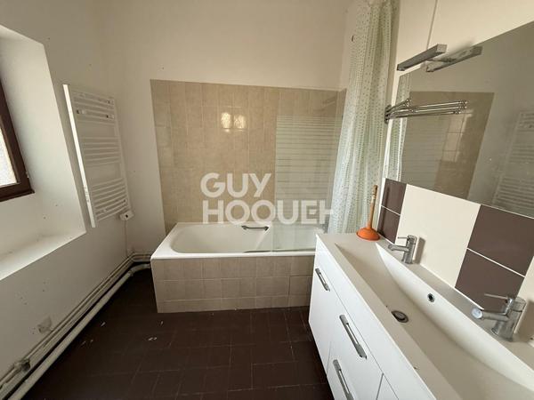 A LOUER - Appartement duplex 3 pièces à Deux pas de la Gare et Centre ville de Compiègne