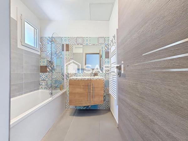 Villa architecte avec piscine, jacuzzi et T2 indépendant