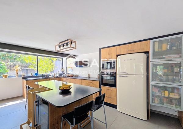 Villa architecte avec piscine, jacuzzi et T2 indépendant