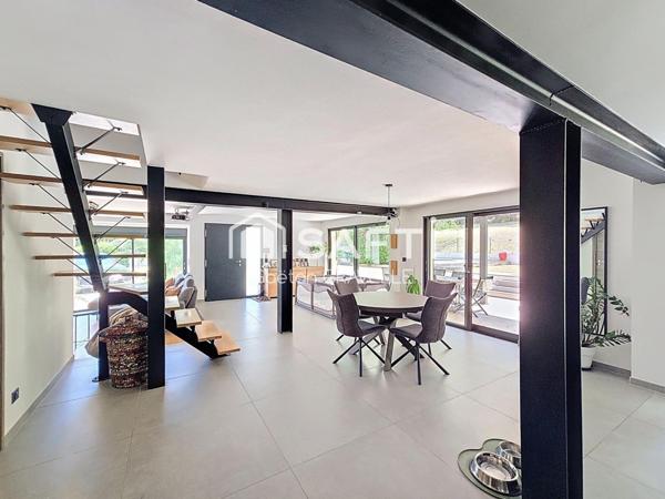 Villa architecte avec piscine, jacuzzi et T2 indépendant