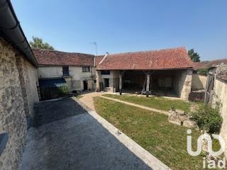 House for sale 5 rooms 150 m² Beaune-la-Rolande